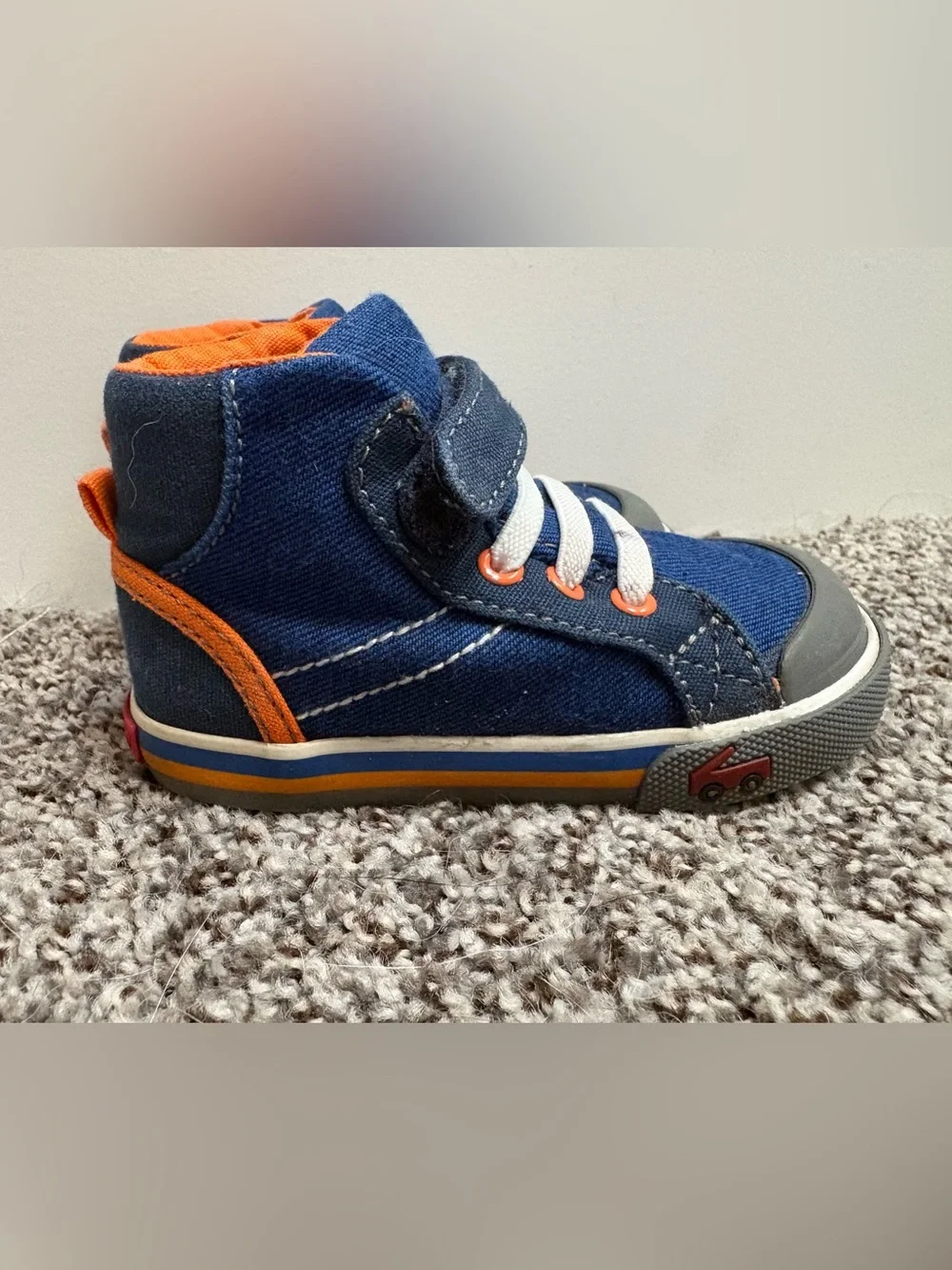 See Kai Run Toddler No Tie Slip On Sneakers Size 6c